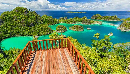 10 Tempat Wisata Unik Di Papua Yang Wajib Dikunjungi! - Tentik